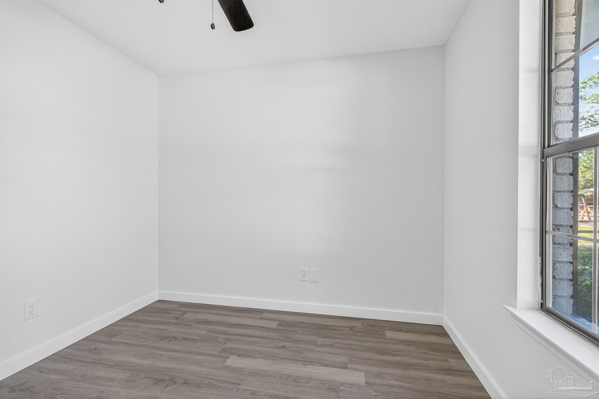 5617 Balsam Street Milton, FL 32583 - Photo 32 of 53