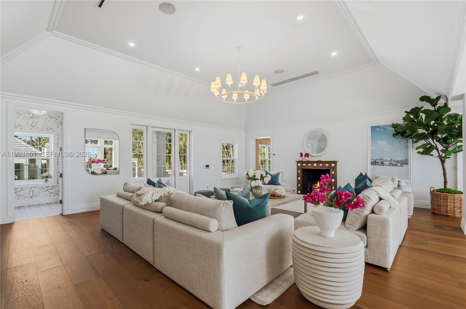 43 North Beach Road Jupiter Island, FL 33455 - Photo 11 of 100