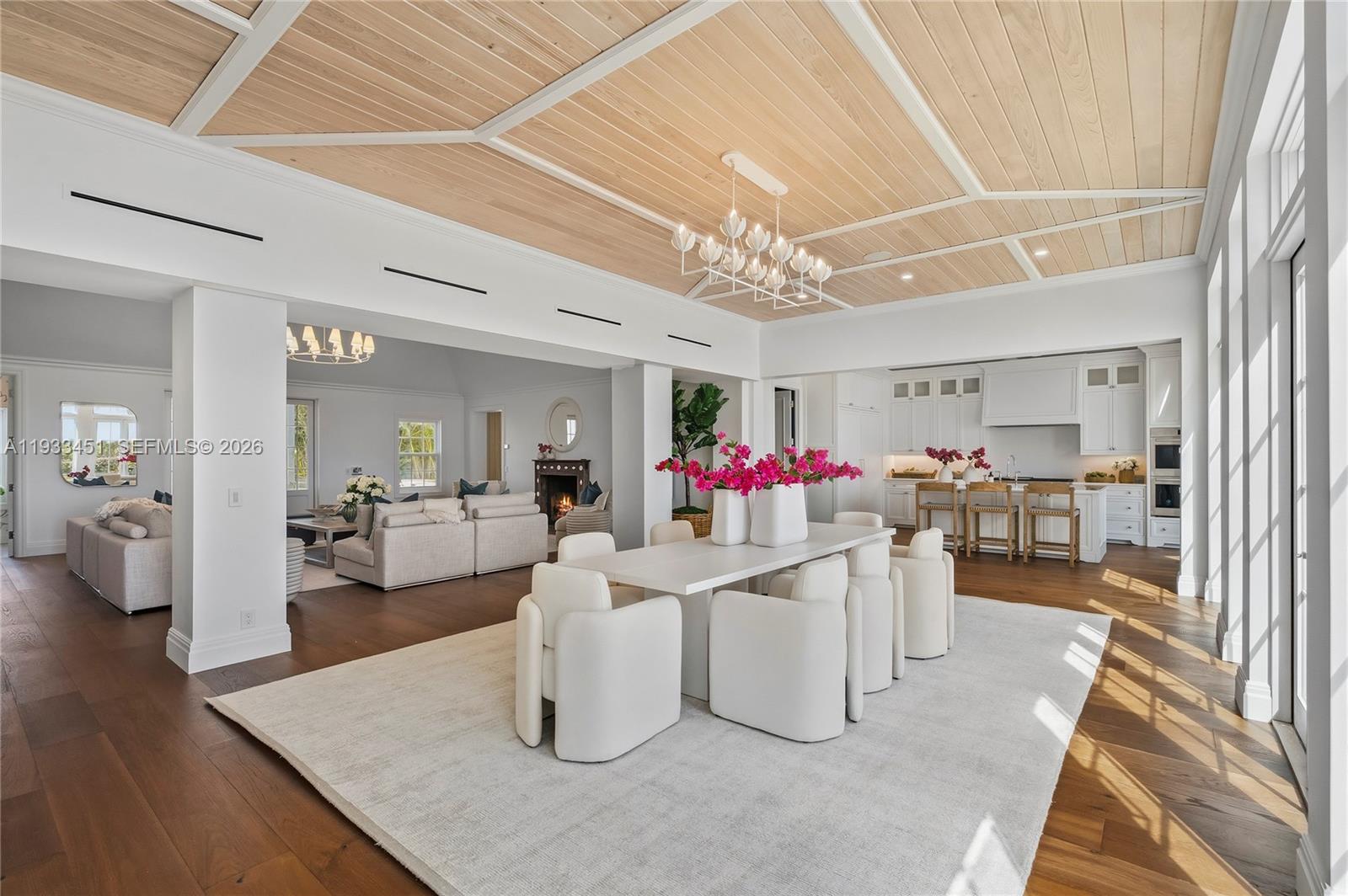 43 North Beach Road Jupiter Island, FL 33455 - Photo 16 of 100