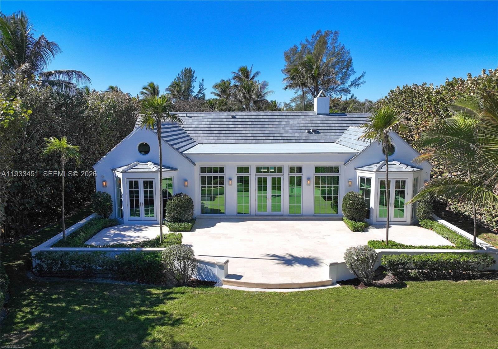 43 North Beach Road Jupiter Island, FL 33455 - Photo 3 of 100