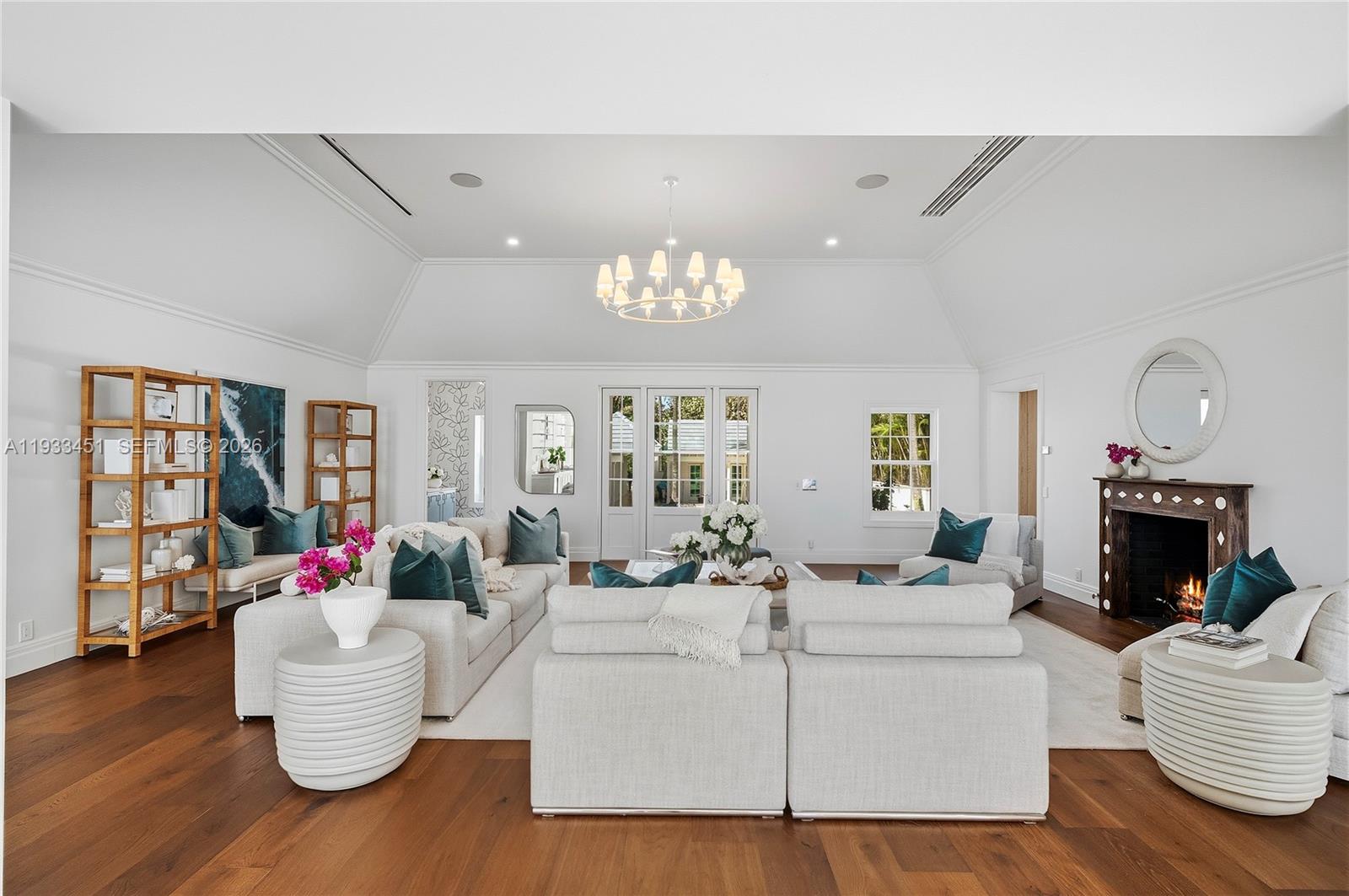 43 North Beach Road Jupiter Island, FL 33455 - Photo 10 of 100