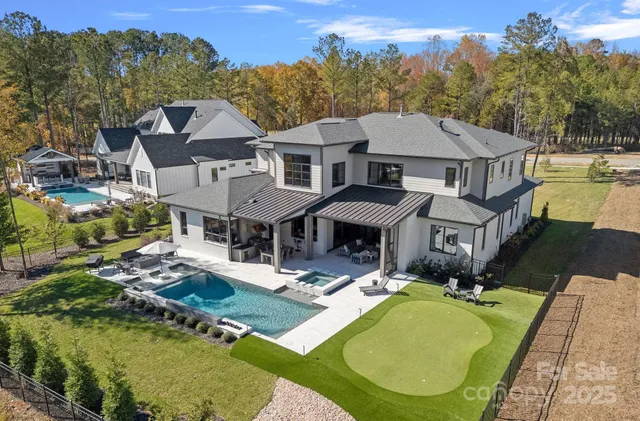 $3,199,000 | 21119 Vandrake Circle, Davidson, NC 28036