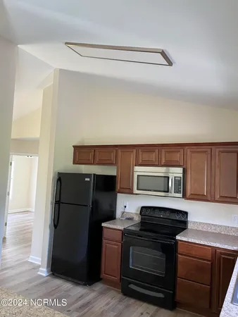 $1,900 | 1913 Champion Drive, Morehead City, NC 28557