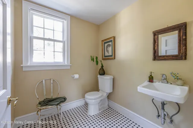 a view of store room with washer and dryer