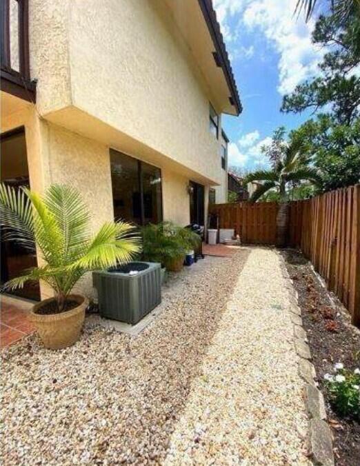 5705 Fox Hollow Drive, Unit B Boca Raton, FL 33486 - Photo 28 of 30 28