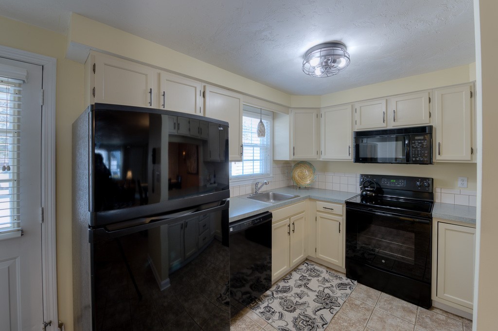 13 Pullard Road, Unit 45 Grafton, MA 01519 - Photo 10 of 30 Gallery Image 10