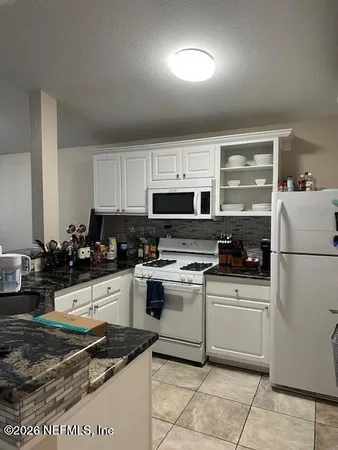 $1,250 | 13810 Sutton Park Drive North, Unit 435, Jacksonville, FL 32224