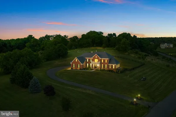 $1,850,000 | 15064 Barlow Drive, Waterford, VA 20197