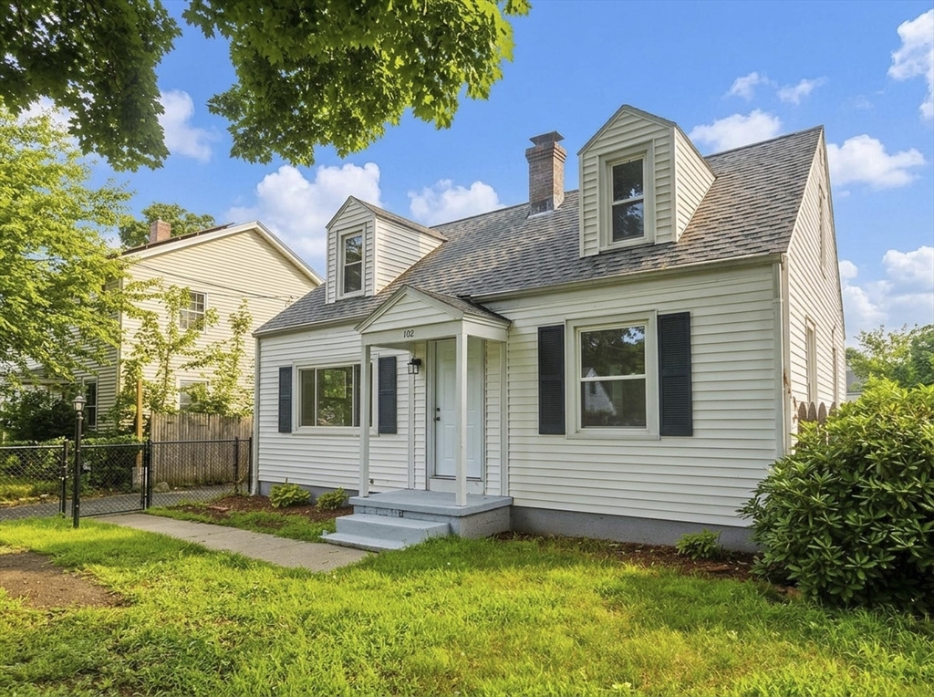 102 San Miguel Street Springfield, MA 01104 - Photo 2 of 37