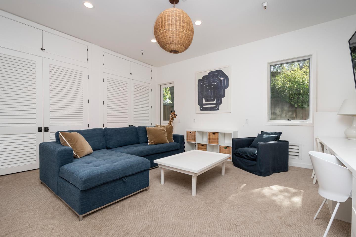 2007 Sharon Road Menlo Park, CA 94025 - Photo 14 of 27 Gallery Image 14