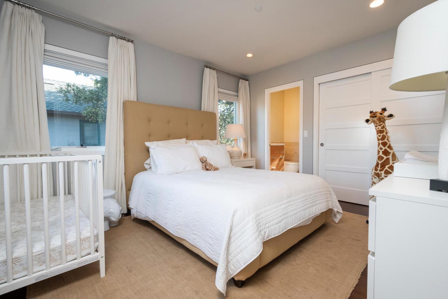 2007 Sharon Road Menlo Park, CA 94025 - Photo 23 of 27 Gallery Image 23