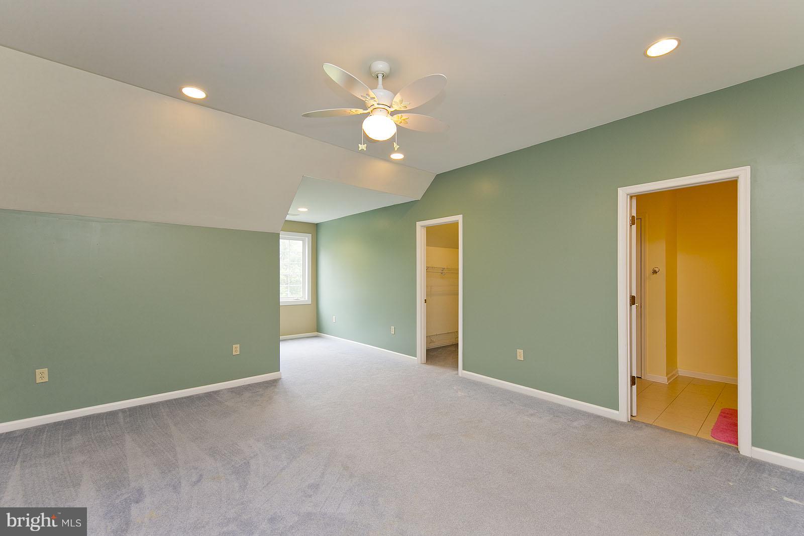 2101 Gun Barrel Road White Post, VA 22663 - Photo 47 of 74 3rd 2nd Floor Bedroom (Master)