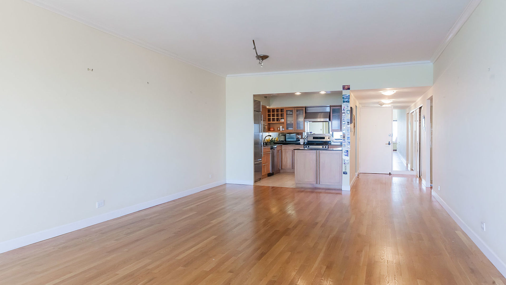 175 East Delaware Place, Unit 4703 Chicago, IL 60611 - Photo 12 of 26