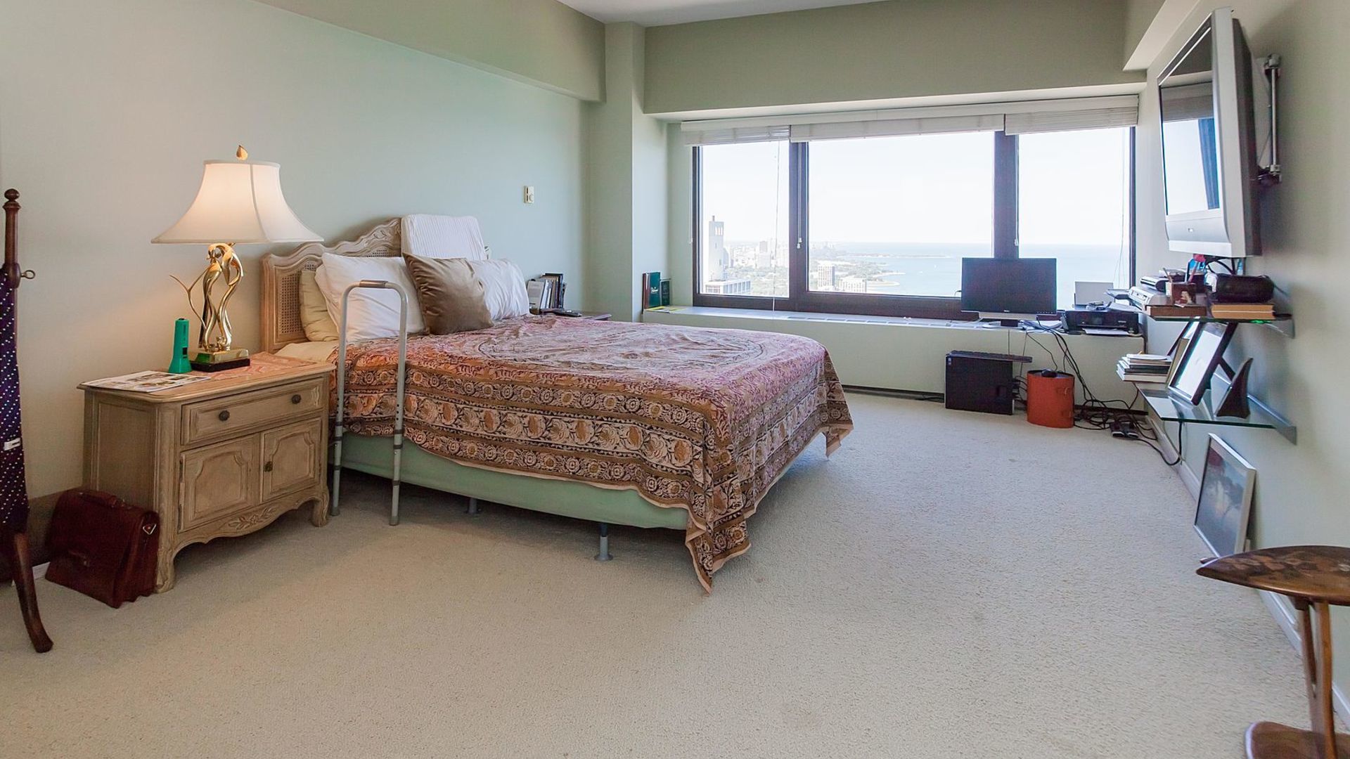 175 East Delaware Place, Unit 4703 Chicago, IL 60611 - Photo 20 of 26