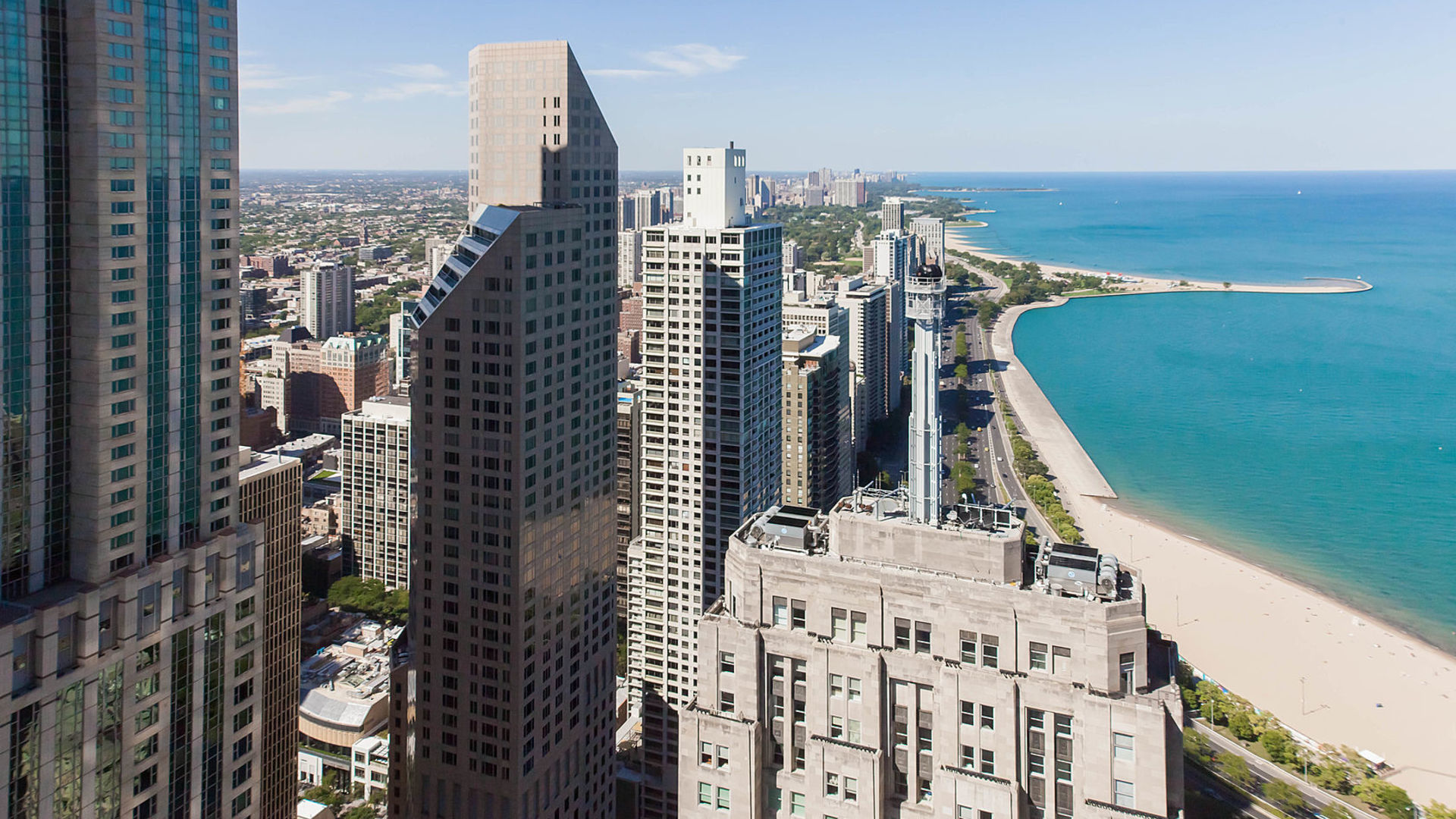175 East Delaware Place, Unit 4703 Chicago, IL 60611 - Photo 5 of 26