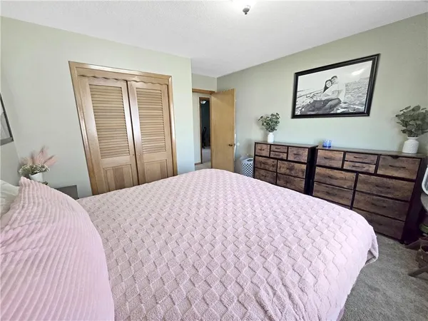 $215,500 | 623 Christopher Street, Warrensburg, MO 64093