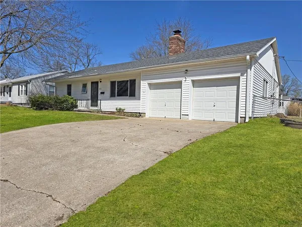 $215,500 | 623 Christopher Street, Warrensburg, MO 64093