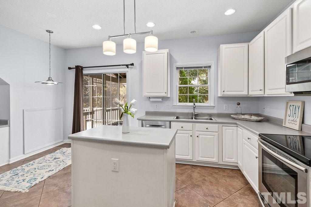12213 Breton Lane Raleigh, NC 27613 - Photo 13 of 30