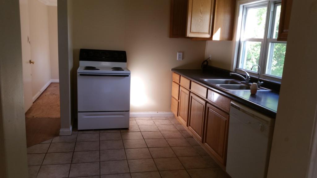 116 Shipe Road Powell, TN 37849 - Photo 4 of 12 20160608_180012