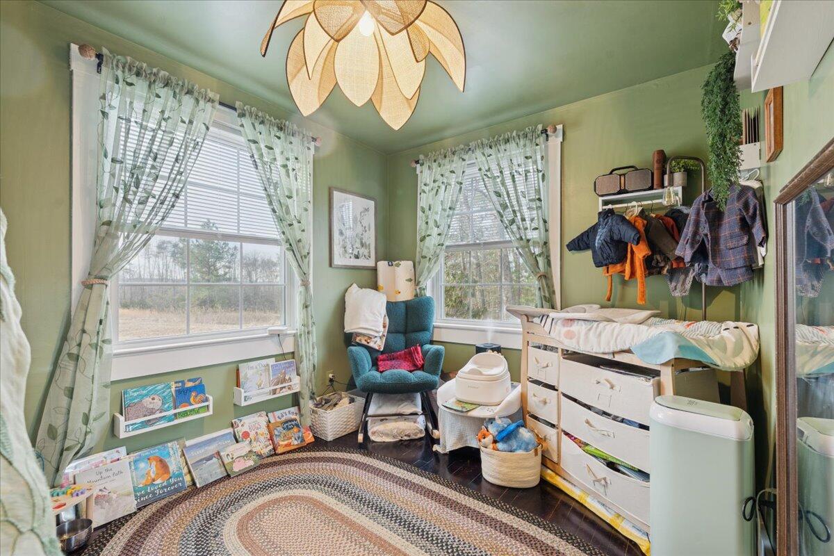 5930 Edwardsville Road Hardy, VA 24101 - Photo 19 of 63 a living room with furniture and a chandelier