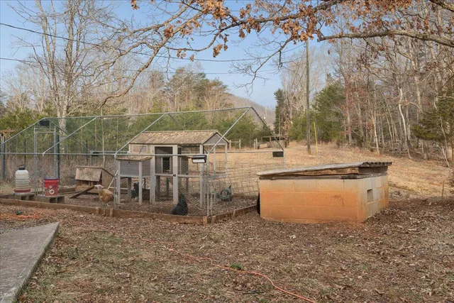 $449,750 | 5930 Edwardsville Road, Hardy, VA 24101