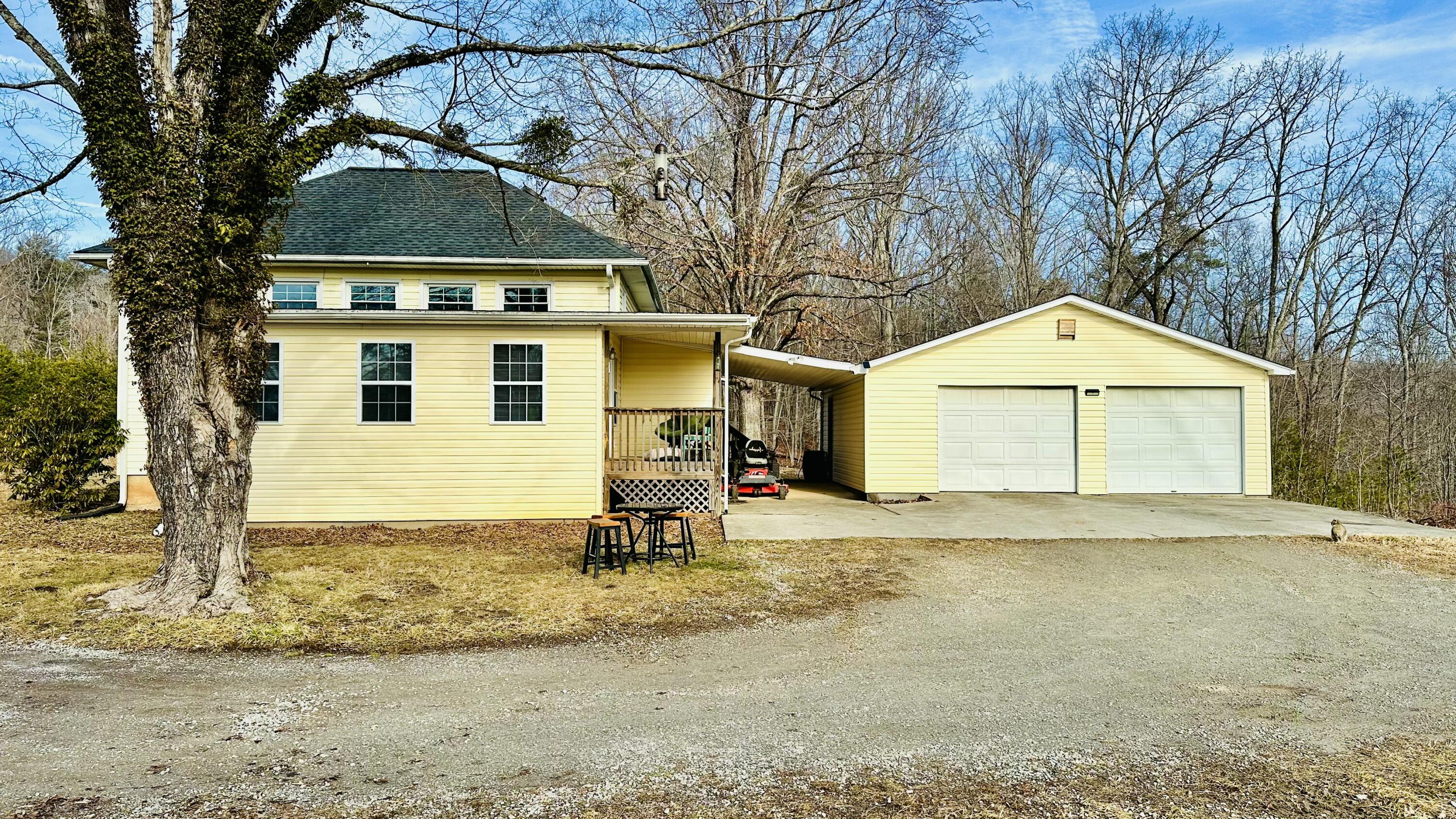5930 Edwardsville Road Hardy, VA 24101 - Photo 45 of 63 a front view of a house with a yard