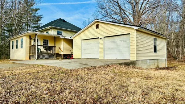 $439,900 | 5930 Edwardsville Road, Hardy, VA 24101