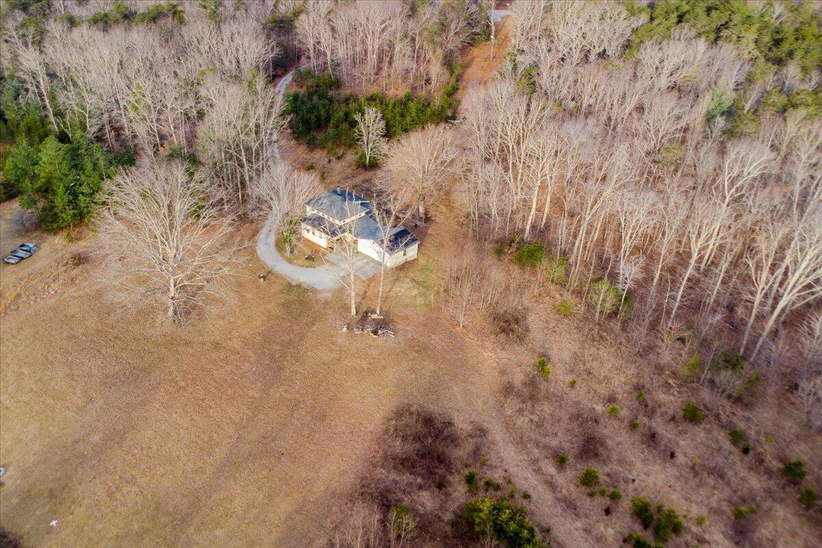 5930 Edwardsville Road Hardy, VA 24101 - Photo 5 of 63 39-5930 Edwardsville Rd-39