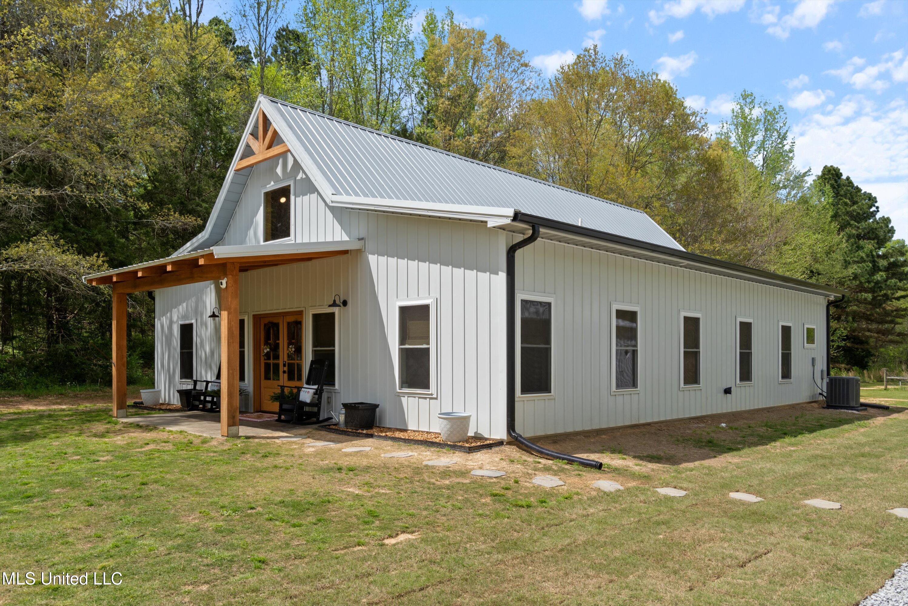 3474 Marianna Road Holly Springs, MS 38635 - Photo 2 of 50 02-DSC4241