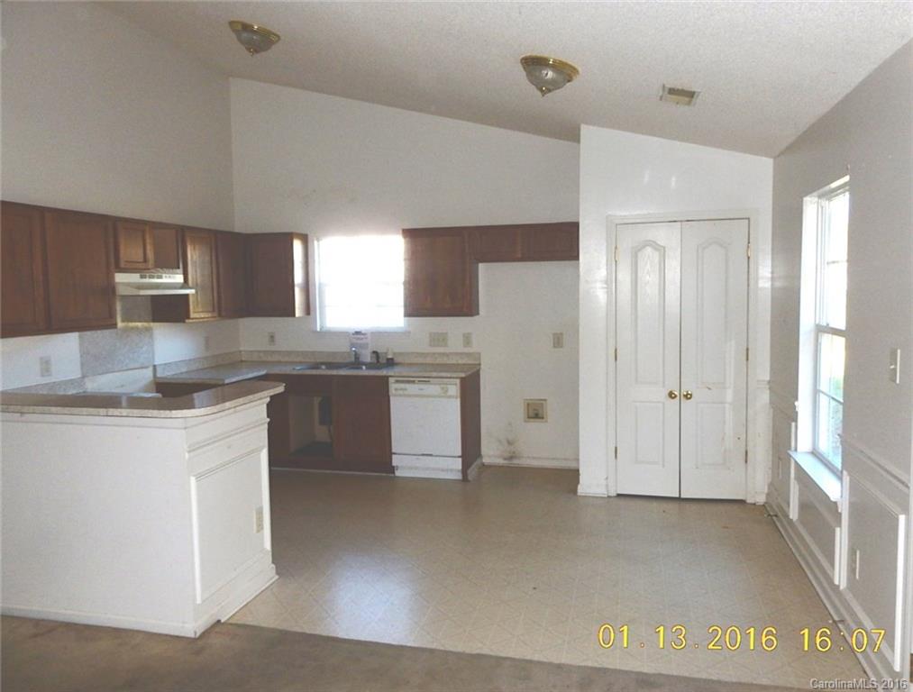 8200 Reames Road Charlotte, NC 28216 - Photo 17 of 23 Gallery Image 17