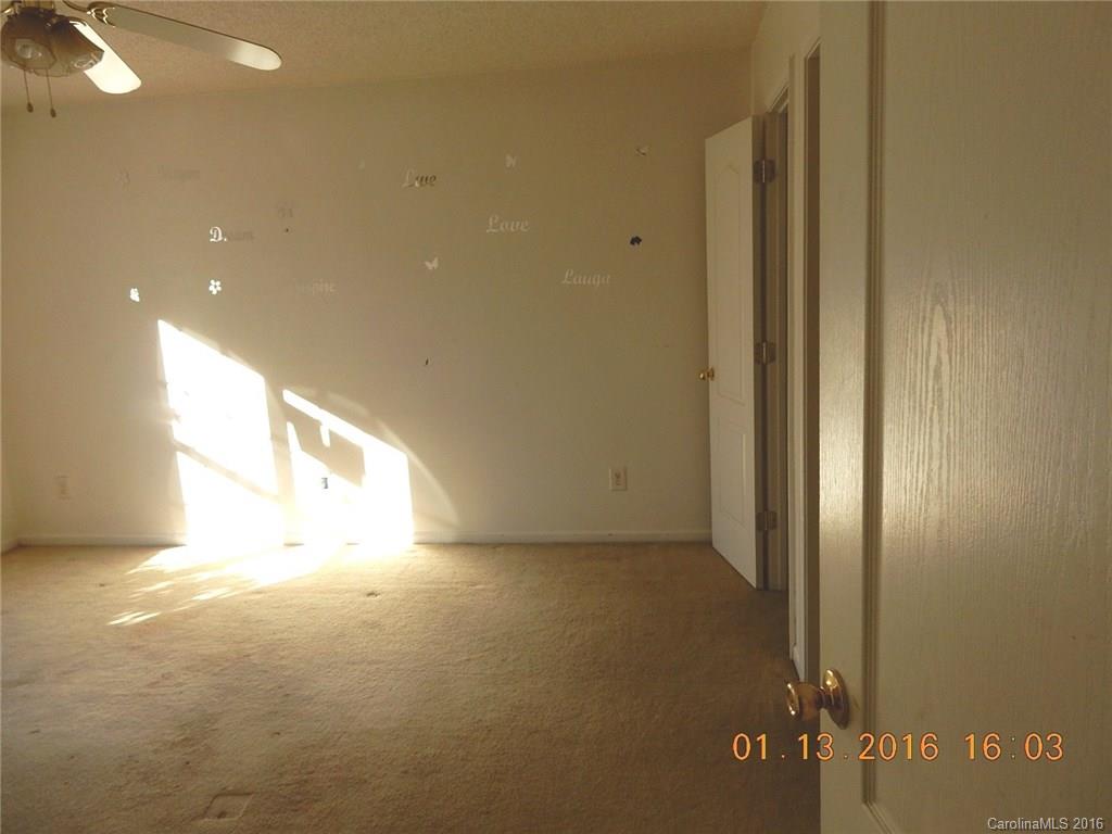 8200 Reames Road Charlotte, NC 28216 - Photo 4 of 23 Gallery Image 4