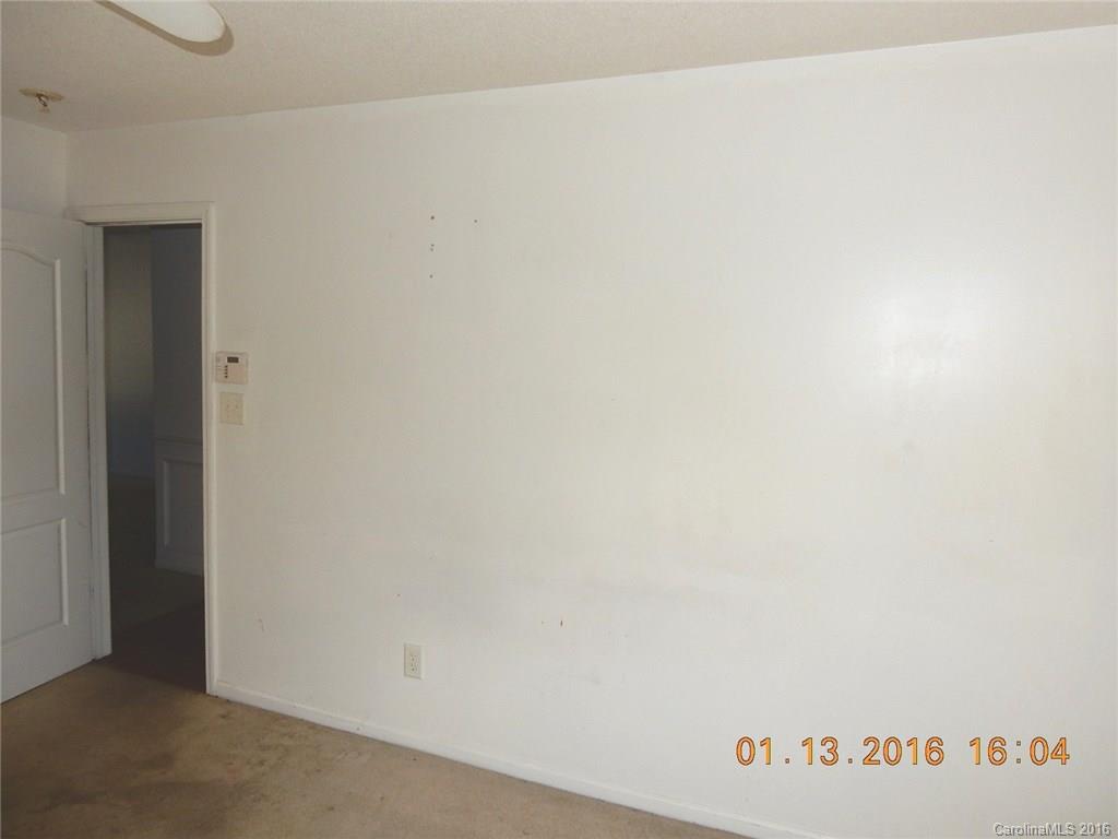 8200 Reames Road Charlotte, NC 28216 - Photo 8 of 23 Gallery Image 8
