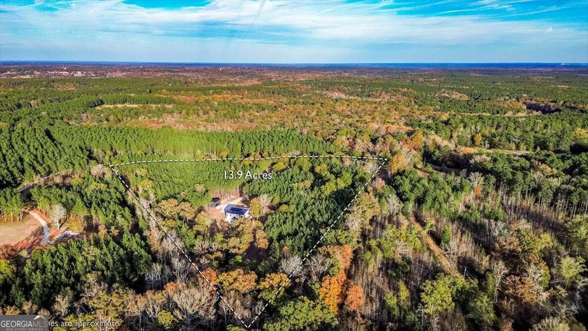 60 Stephens Road Lexington, GA 30648 - Photo 56 of 60 a view of a city with an ocean
