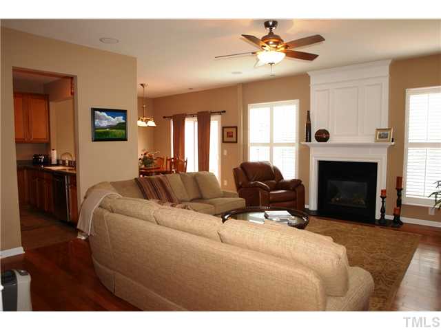 7841 Jeffrey Alan Court Raleigh, NC 27613 - Photo 2 of 12 Gallery Image 2