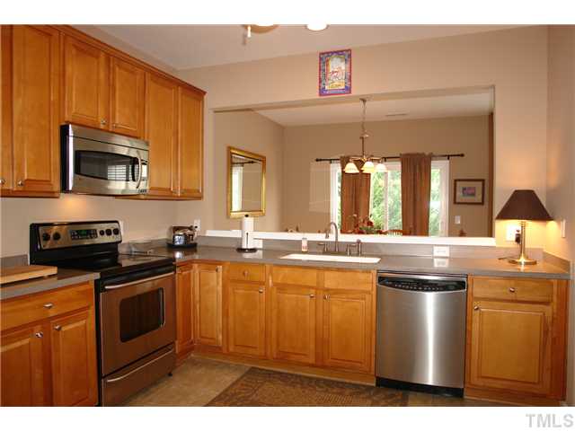 7841 Jeffrey Alan Court Raleigh, NC 27613 - Photo 4 of 12 Gallery Image 4