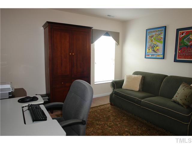 7841 Jeffrey Alan Court Raleigh, NC 27613 - Photo 10 of 12 Gallery Image 10