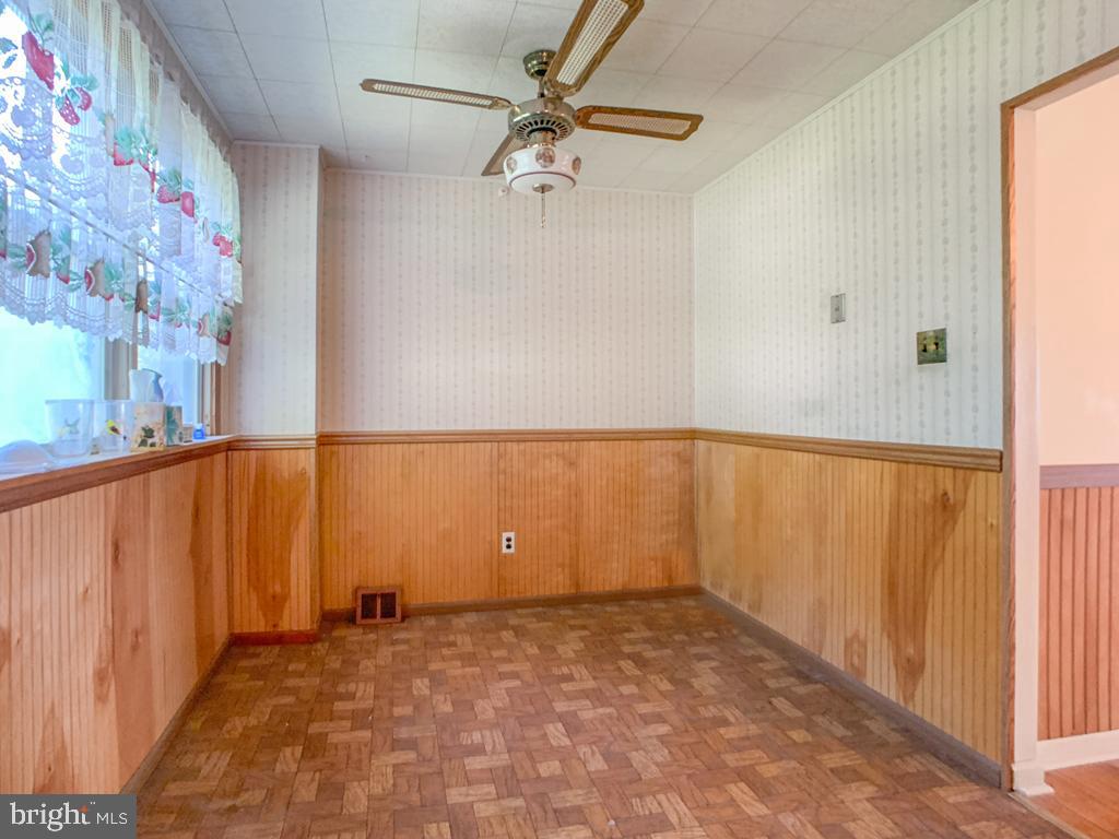 11710 Colman Road Philadelphia, PA 19154 - Photo 9 of 29 Breakfast Room
