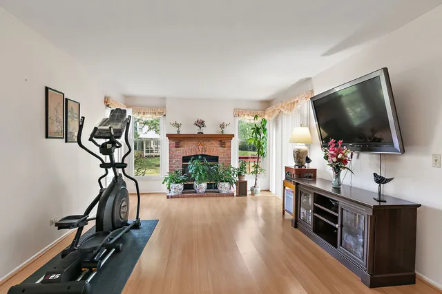 $639,900 | 2404 Baldwin Court, Schaumburg, IL 60193