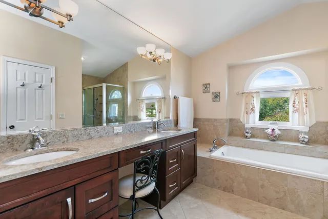 $639,900 | 2404 Baldwin Court, Schaumburg, IL 60193