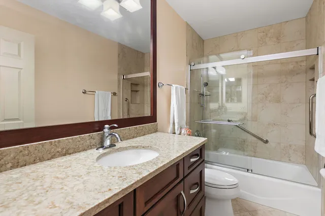 $639,900 | 2404 Baldwin Court, Schaumburg, IL 60193