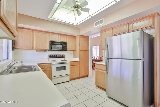 $2,650 | 14518 West Heritage Drive, Sun City West, AZ 85375