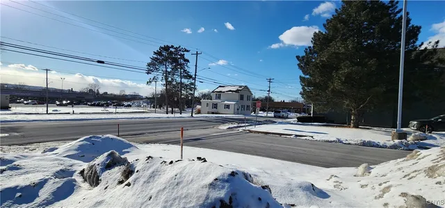 $289,900 | 44 Herkimer Road, Utica, NY 13502