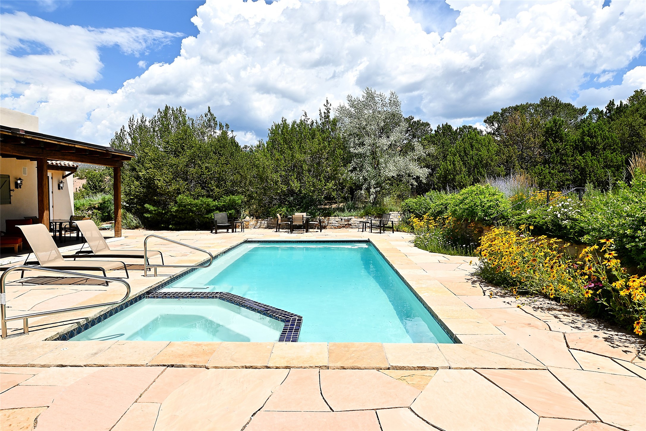 37 Rancho Escondido Santa Fe, NM 87506 - Photo 23 of 36