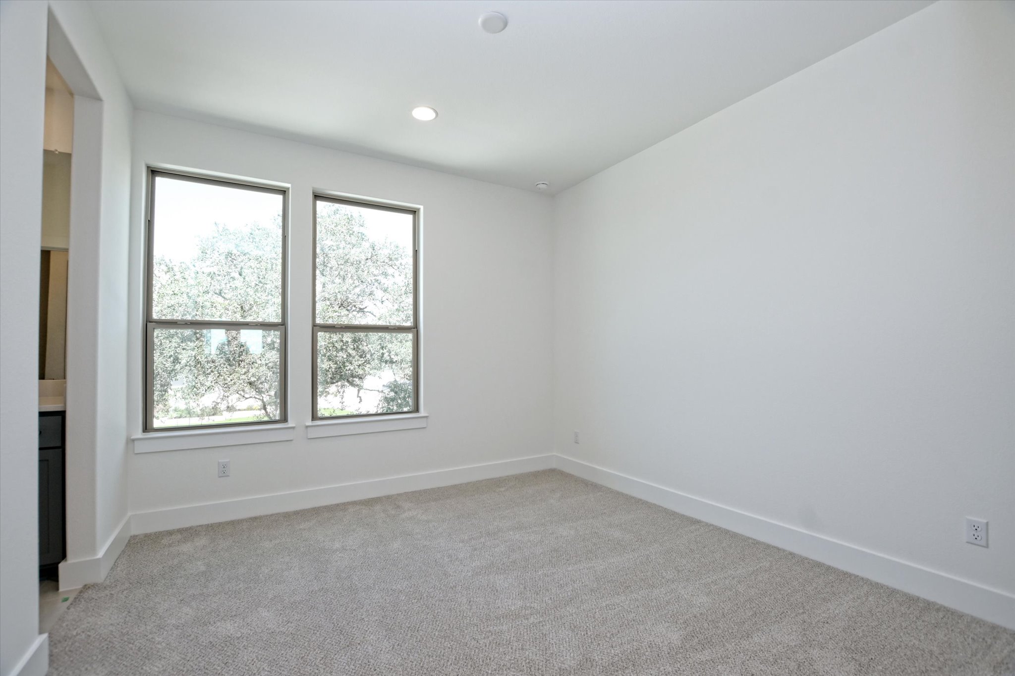 1209 Stormy Drive Georgetown, TX 78628 - Photo 29 of 38 an empty room with a window