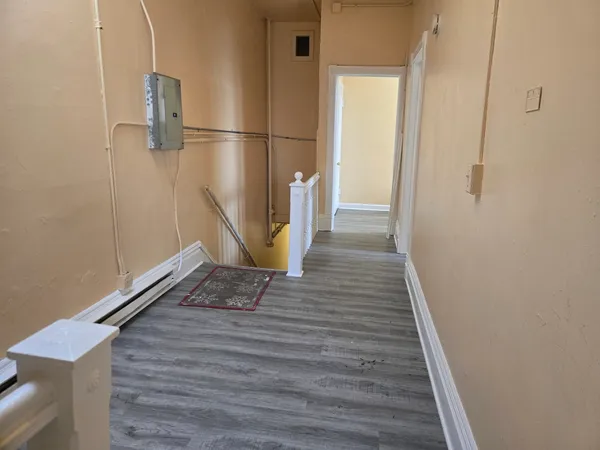 $1,600 | 3 National Street, Unit 3, Elgin, IL 60123