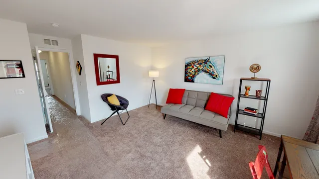 $2,495 | 1060 Kilbery Lane, North Aurora, IL 60542