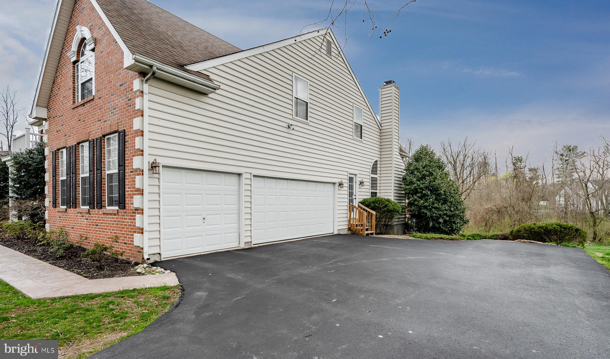 3 car garage