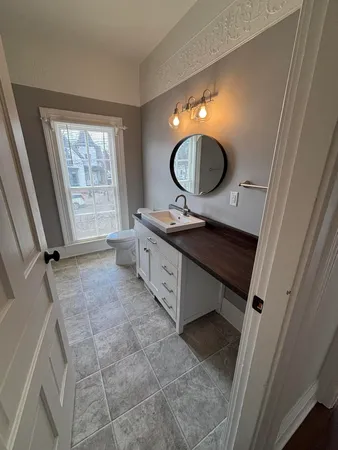 $1,600 | 118 South Evans Street, Unit B, Tecumseh, MI 49286