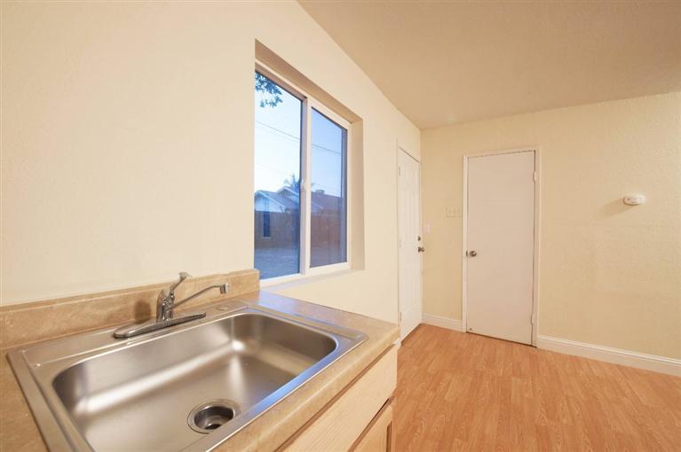 1219 K Street Reedley, CA 93654 - Photo 27 of 31