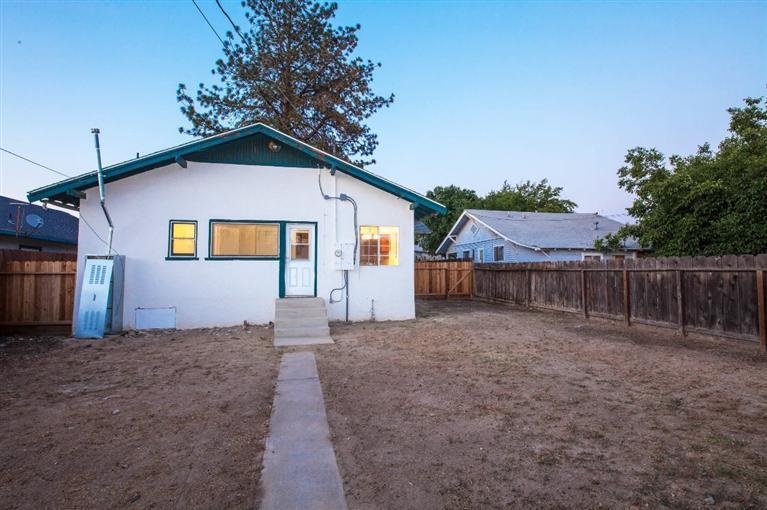 1219 K Street Reedley, CA 93654 - Photo 29 of 31